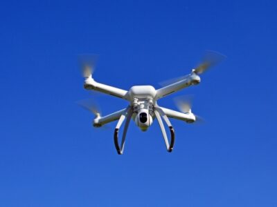 lietajúci dron